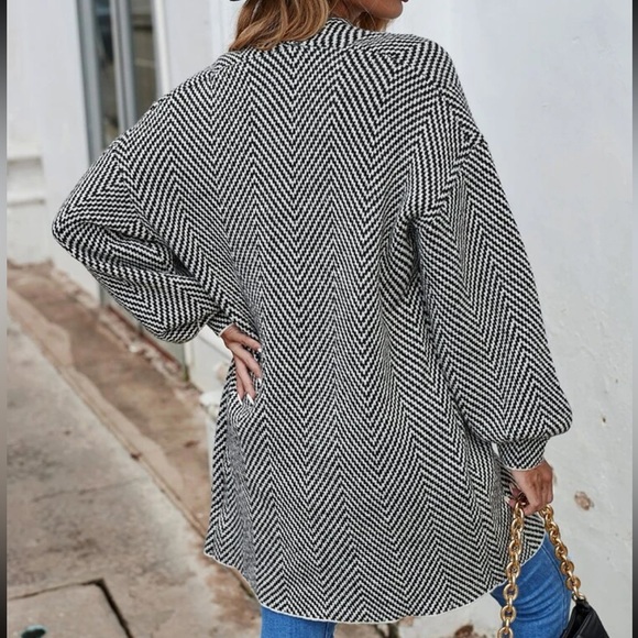 Cozy chevron pattern duster cardigan - Picture 3 of 16